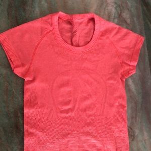 Lululemon swiftly tech shirt